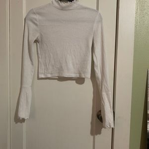 Bell sleeve ribbed crop top